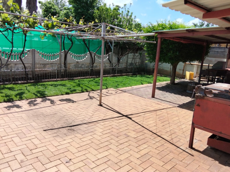 4 Bedroom Property for Sale in Doorn Free State